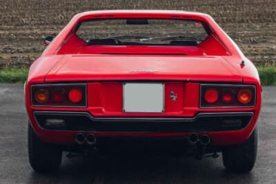 5万6350ユーロ（邦貨換算約900万円で落札されたフェラーリ「ディノ308GT4」（C）Bonhams