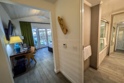 広く快適な部屋で落ち着いた夜を過ごすことができた