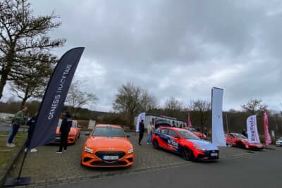 ニュルブルクリンクではサーキットタクシーとして同乗体験も可能