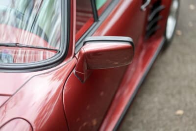 26万2500ユーロ（邦貨換算約4230万円）で落札されたポルシェ「911ターボ フラッハバウ」（C）Courtesy of RM Sotheby's