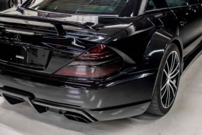 25万ドル〜35万ドル（邦貨換算約3730万円〜5220万円）で現在も販売中のメルセデス・ベンツ「SL65 AMG ブラックシリーズ」（C）Courtesy of RM Sotheby's