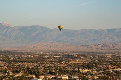 もう1つの熱気球も飛んでいた