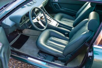 9万2000ユーロ（邦貨換算約1470万円）で落札されたフェラーリ「400i オートマチック」（C）Bonhams