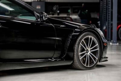 25万ドル〜35万ドル（邦貨換算約3730万円〜5220万円）で現在も販売中のメルセデス・ベンツ「SL65 AMG ブラックシリーズ」（C）Courtesy of RM Sotheby's