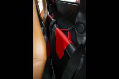 550万ドル～650万ドル（邦貨換算約8億2500万円〜9億7500万円）で現在も販売中のフェラーリ「エンツォ フェラーリ」（C）Courtesy of RM Sotheby's