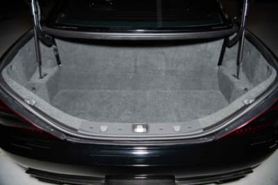 25万ドル〜35万ドル（邦貨換算約3730万円〜5220万円）で現在も販売中のメルセデス・ベンツ「SL65 AMG ブラックシリーズ」（C）Courtesy of RM Sotheby's