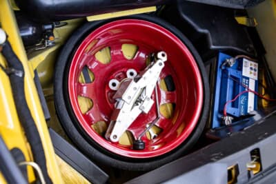 21万8500ユーロ（邦貨換算約3500万円）で落札されたポルシェ「911ターボ クーペ」（C）Courtesy of RM Sotheby's