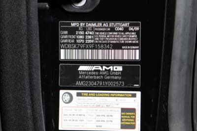 25万ドル〜35万ドル（邦貨換算約3730万円〜5220万円）で現在も販売中のメルセデス・ベンツ「SL65 AMG ブラックシリーズ」（C）Courtesy of RM Sotheby's