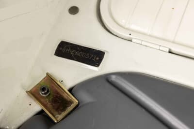 71万3750ユーロ（邦貨換算約1億1431万円）で落札されたポルシェ「911カレラRS 2.7」（C）Courtesy of RM Sotheby's