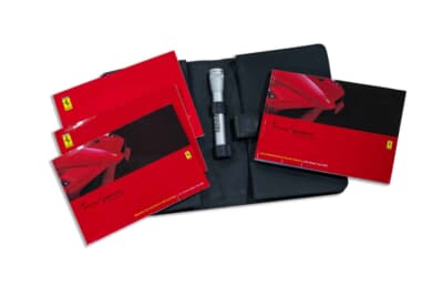 550万ドル～650万ドル（邦貨換算約8億2500万円〜9億7500万円）で現在も販売中のフェラーリ「エンツォ フェラーリ」（C）Courtesy of RM Sotheby's