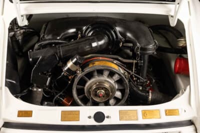 71万3750ユーロ（邦貨換算約1億1430万円）で落札されたポルシェ「911カレラRS 2.7」（C）Courtesy of RM Sotheby's