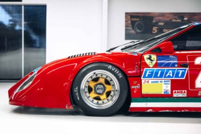 200万ユーロ～250万ユーロ（邦貨換算約3億2200万円〜約4億250万円）で現在も販売中のフェラーリ「512BB/LM」（C）Courtesy of RM Sotheby's