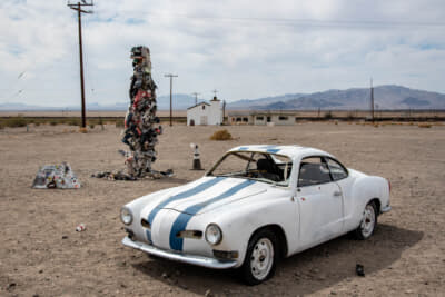 ロイズの向かいに放置されていたVWカルマンギア