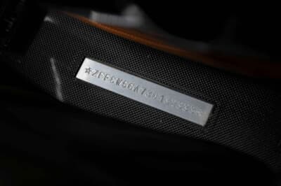 550万ドル～650万ドル（邦貨換算約8億2500万円〜9億7500万円）で現在も販売中のフェラーリ「エンツォ フェラーリ」（C）Courtesy of RM Sotheby's