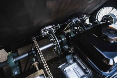 9万ユーロ（邦貨換算約1450万）で落札されたブガッティ「T57SCクーペ・アトランティーク ジュニアカー」（C）Courtesy of RM Sotheby's