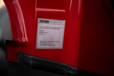 550万ドル～650万ドル（邦貨換算約8億2500万円〜9億7500万円）で現在も販売中のフェラーリ「エンツォ フェラーリ」（C）Courtesy of RM Sotheby's