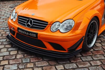 60万ユーロ〜80万ユーロ（邦貨換算約9610万円〜1億2810万円）で現在も販売中のメルセデス・ベンツ「CLK DTM AMG P900 プロトタイプ」（C）Bonhams