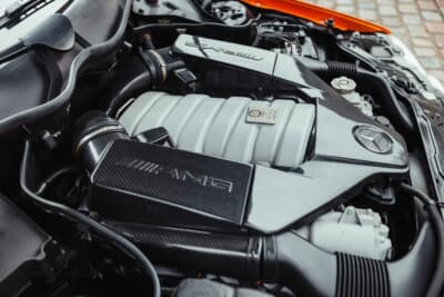 60万ユーロ〜80万ユーロ（邦貨換算約9610万円〜1億2810万円）で現在も販売中のメルセデス・ベンツ「CLK DTM AMG P900 プロトタイプ」（C）Bonhams