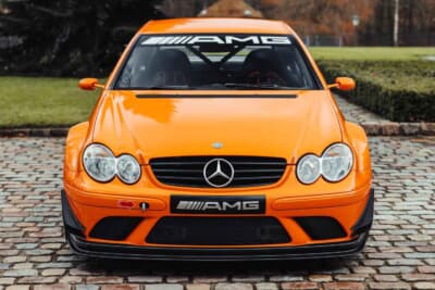 60万ユーロ〜80万ユーロ（邦貨換算約9610万円〜1億2810万円）で現在も販売中のメルセデス・ベンツ「CLK DTM AMG P900 プロトタイプ」（C）Bonhams