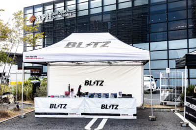 アバルトカスタマイズフェアのBLITZの出展ブース