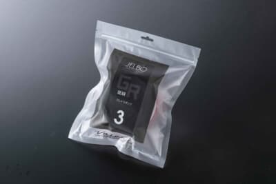 JELBO クレイスポンジGR-30：パッケージに入った状態でもわかるとおり、コンパクトだ