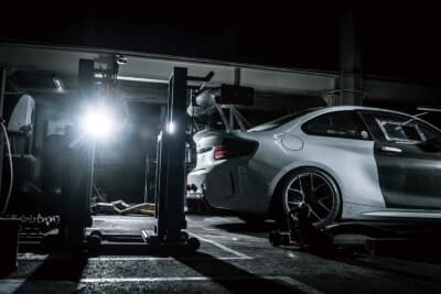 筑波などでタイムアタックを続けるM2。「約600psで1.3トン」のパッケージでBMW日本最速を手に入れた
