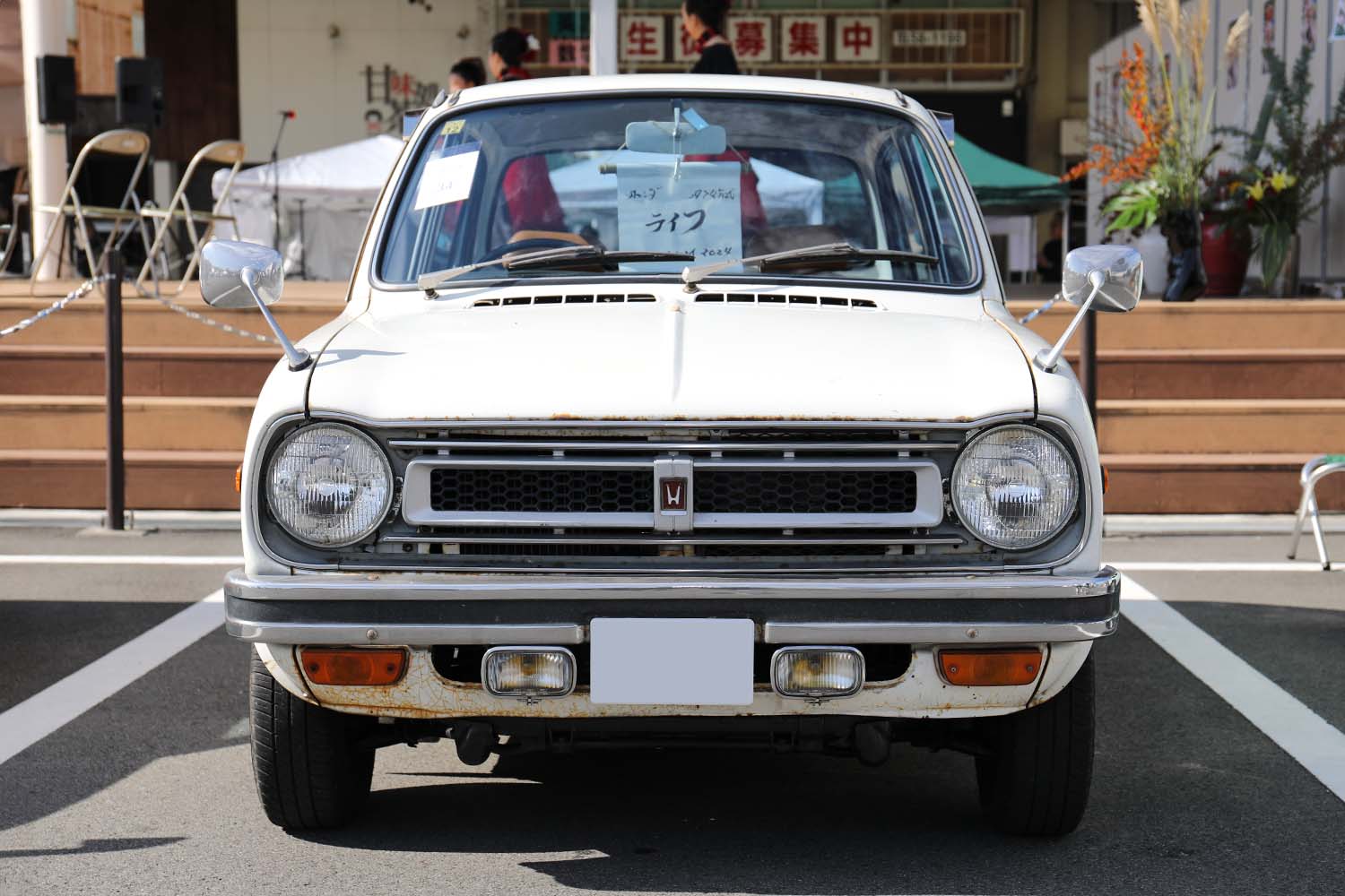 ホンダ初代「ライフ」を3台所有！ 2001年生まれオーナーの旧車親孝行