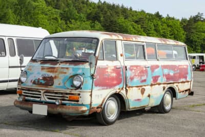 プリンス ホーミー：全国的にも珍しいホーミーのマイクロバス