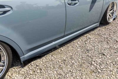 スバル BR型 レガシィ:サイドは純正オプションに、リップスポイラーを追加