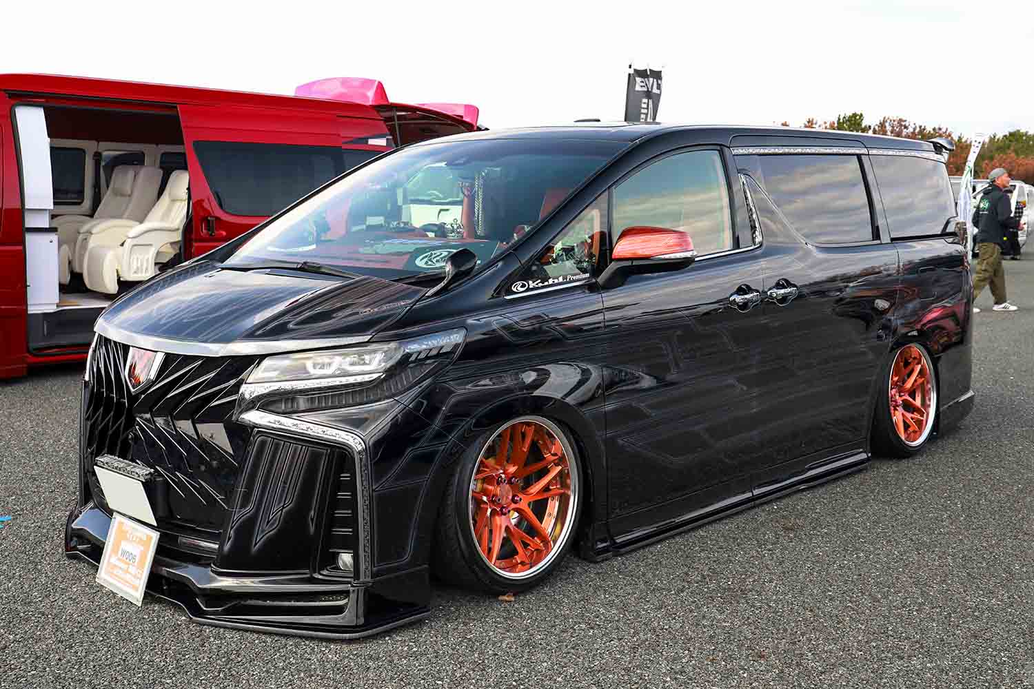 ②アーバンスポーツ 2本 ハイエース 送料込み トヨタ「ハイエース」＆ワゴンユーザー160台超が「スーパーカーニバル