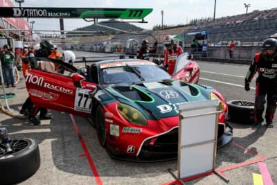 777号車D’station Vantage GT3（星野敏選手／上村優太選手／藤井誠暢選手）