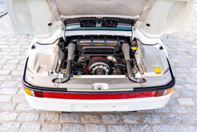 オークション終了後に個別販売されたポルシェ「959シュポルト」（C）Courtesy of RM Sotheby's