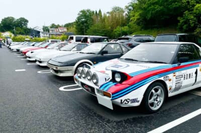 トヨタ MR2：リトラクタブルヘッドライトを上げると、よりストラトスっぽさが強調される。サスペンションはTRDジムカーナ用スプリング＋KYB CLIMB GEAR for circuit＋TRD強化マウント