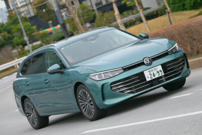 VW パサートeTSIエレガンス:オプション装備のDCC proを装着し、フラットな乗り味を実現している