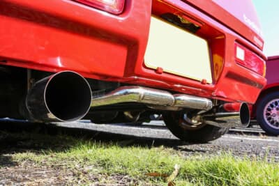 ホンダ トゥデイ：車体価格よりも高価になってしまったという特注マフラーの口径は大迫力の100φ