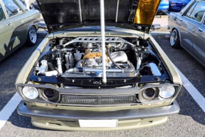 日産 3代目 510型 ブルーバード：排気量1.6Lの直列3気筒DOHCターボエンジンは吸気ポートがデュアル化されている