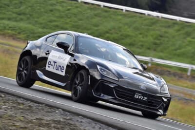 スバル ZD型 BRZ：SUBARU Sport Drive e-TuneのAT車向けは、コーナー進入時などではより早いタイミングでのシフトダウンを可能とし、車両の姿勢づくりなどコントロール性が高められる