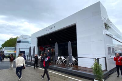 メルセデスAMGで26年ぶりにル・マン24時間レースへ復帰するチーム。Ilon Lynxのホスピタリティ