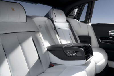 ロールス・ロイス ファントム：上質なレザーを仕様したインテリア