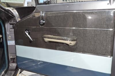日産 セドリック スペシャル:ドアトリムも良好な状態を保っている