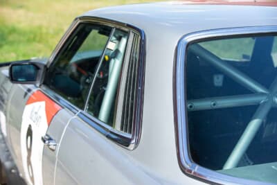 12万ポンド～20万ポンド（邦貨換算約2320万円〜約3870万円）で現在も販売中のメルセデス・ベンツ「450 SLC 5.0」（C）Bonhams