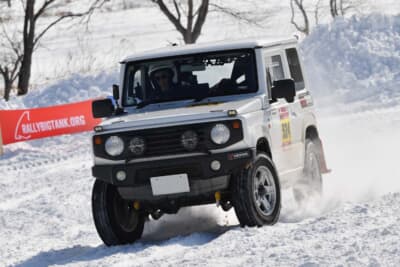 2021年に入手したスズキ ジムニーでモンゴル、そして北海道を走っている（写真はシバレルラリー2025）。アフリカエコレースにもこの車両で参戦予定