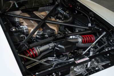 190万ドル～240万ドル（邦貨換算約2億7180万円～3億4335万円）で現在も販売中のランボルギーニ「カウンタックLPI800-4」（C）Bonhams