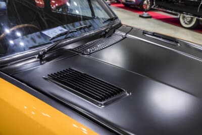 いすゞ ベレットGTR：ボンネットのダクトからエンジンルームの熱を排出