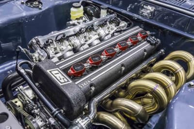 日産 3代目 スカイライン：エンジンはOS技研製TC24 B-1Zのコンプリートユニットを搭載