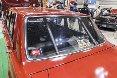 日産 3代目 スカイラインGT-R：純正オプションのロールケージが組み込まれている