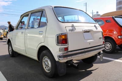 ホンダ 初代 ライフ：ボディは4ドアファストバックセダンと呼ばれる