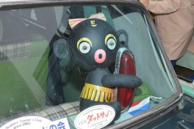 日産 初代 310型 ダットサン ブルーバード:昭和レトロなダッコちゃん人形