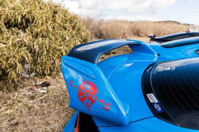 トヨタ GR86：Sクラフトのリアウイングを装着している