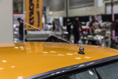 いすゞ ベレットGTR：伸縮ルーフアンテナが装備される